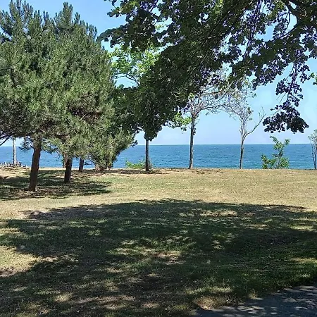 Garsoniera סאטורן