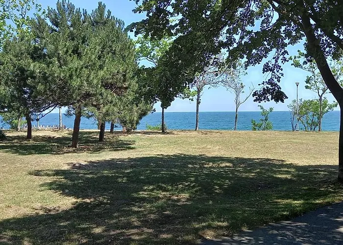 Garsoniera Сатурн