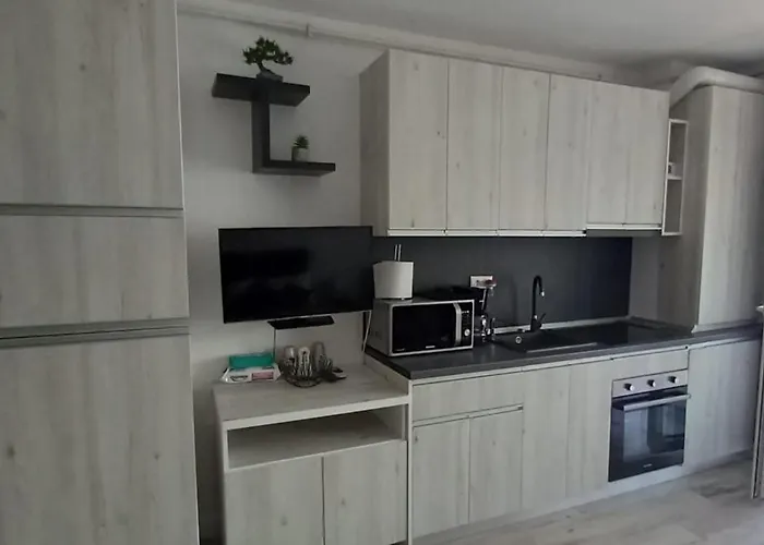 Garsoniera * Сатурн